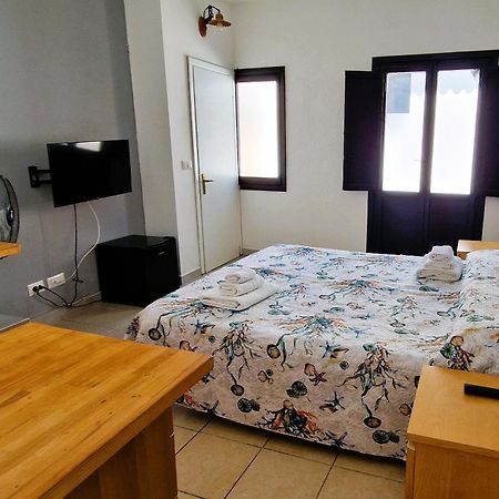 3 Mini Studios In سينيسكولا المظهر الخارجي الصورة