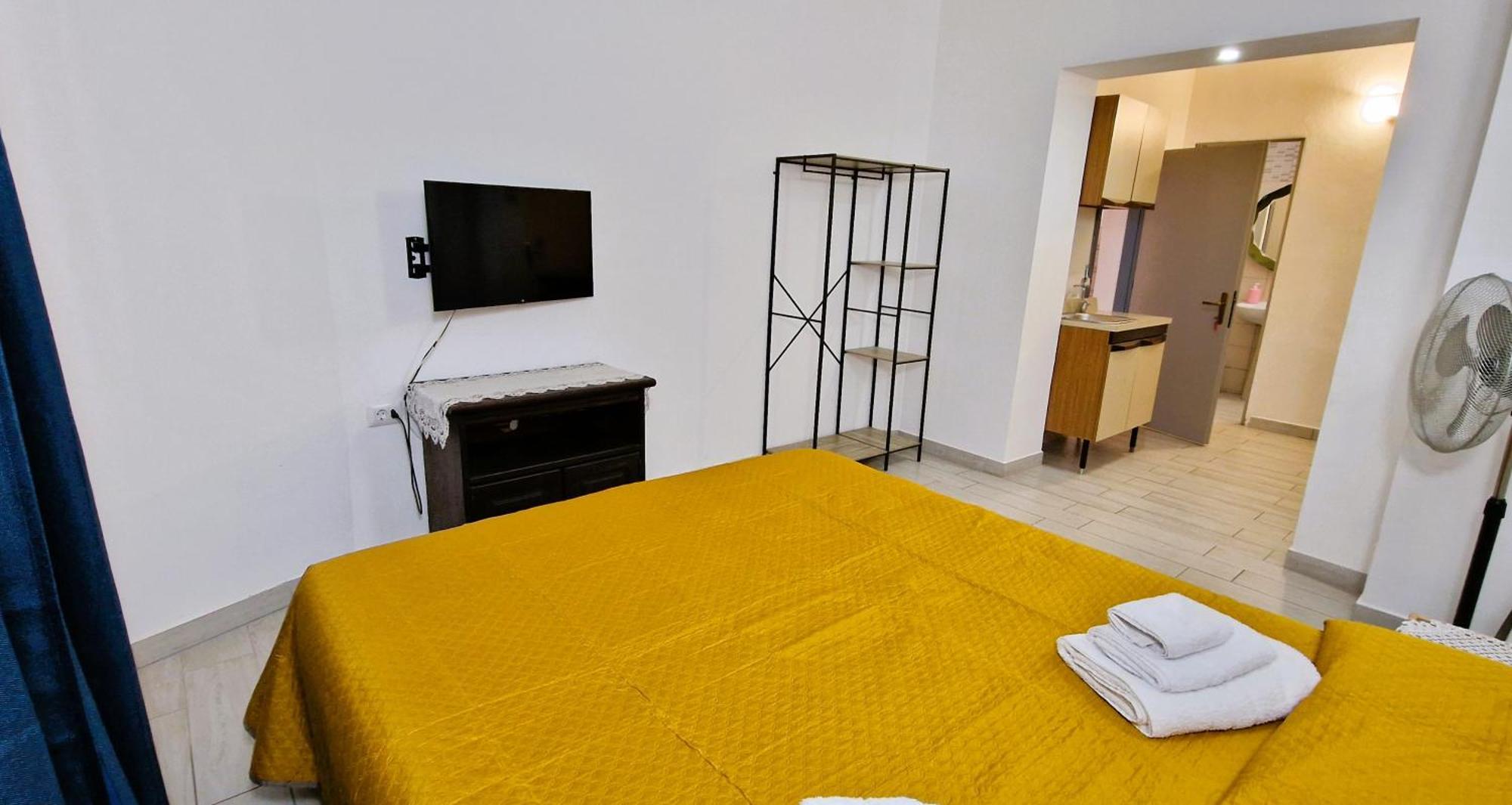 3 Mini Studios In سينيسكولا المظهر الخارجي الصورة