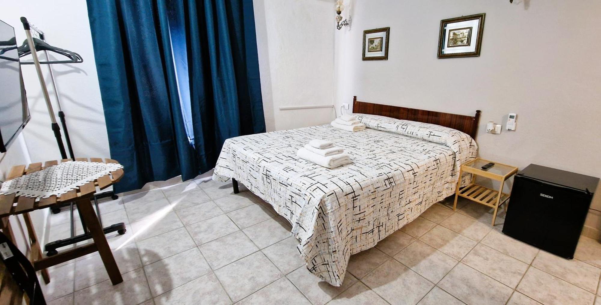 3 Mini Studios In سينيسكولا المظهر الخارجي الصورة